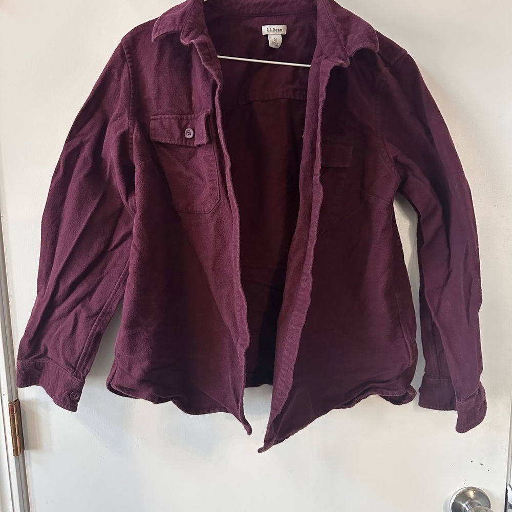 L.L. Bean Women's Deep Burgundy Utility shirt pet M